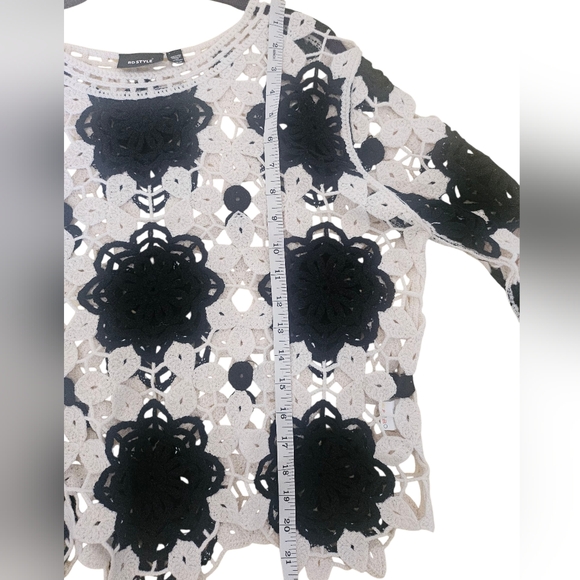 RD Style The Yenia Boho Goth Cropped Crochet Cream Black Floral Sweater, Size S - Picture 7 of 9